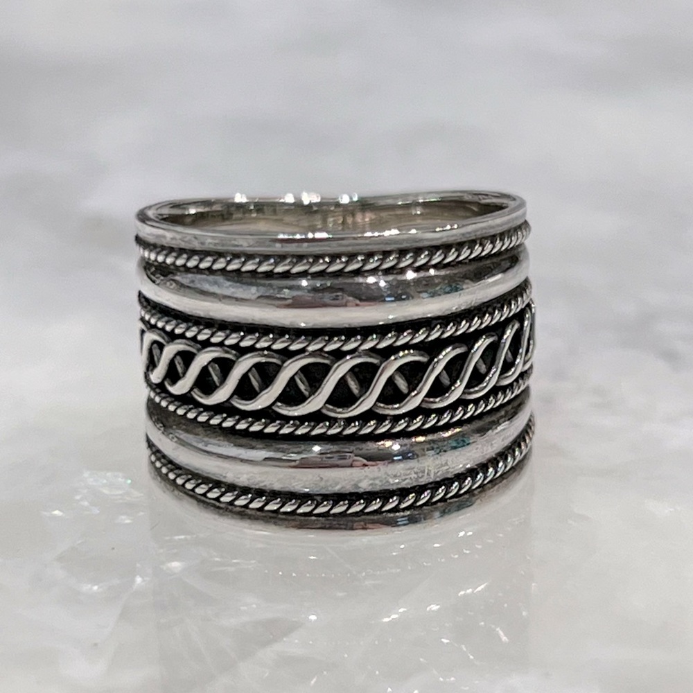 Black Oxidized Sterling Silver Engraved Looped Ring Sz 8